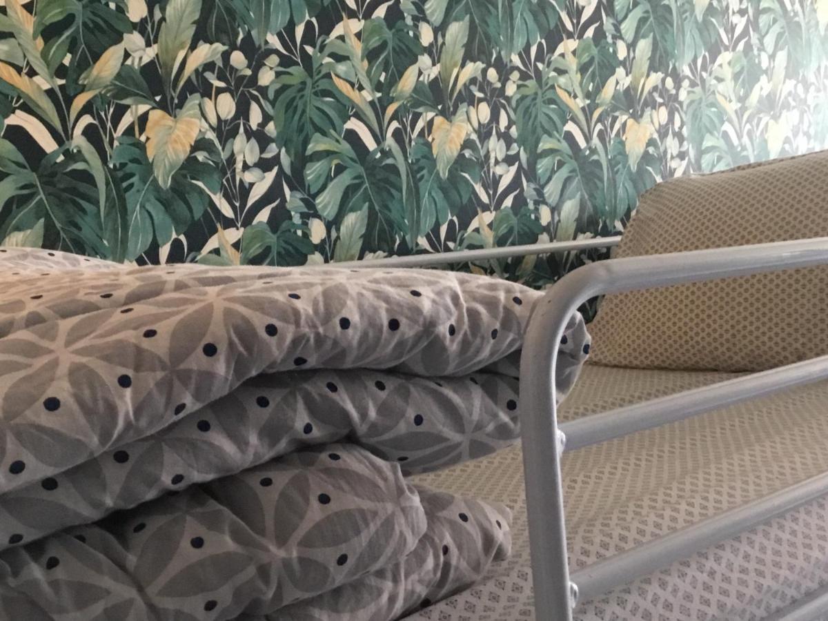 Just For Sleep-Daily Stay 20H To 10H Apres Votre Arrivee Dans Le Batiment D'Entree, Contact I'Hote Via Le Message Ici De Reservation Pour L'Enregistrement I'Entree Dans La Propriete Sans I'Approbation Est Interdite-Resevation D'Un Tiers Est Inaccepta Bobigny Buitenkant foto